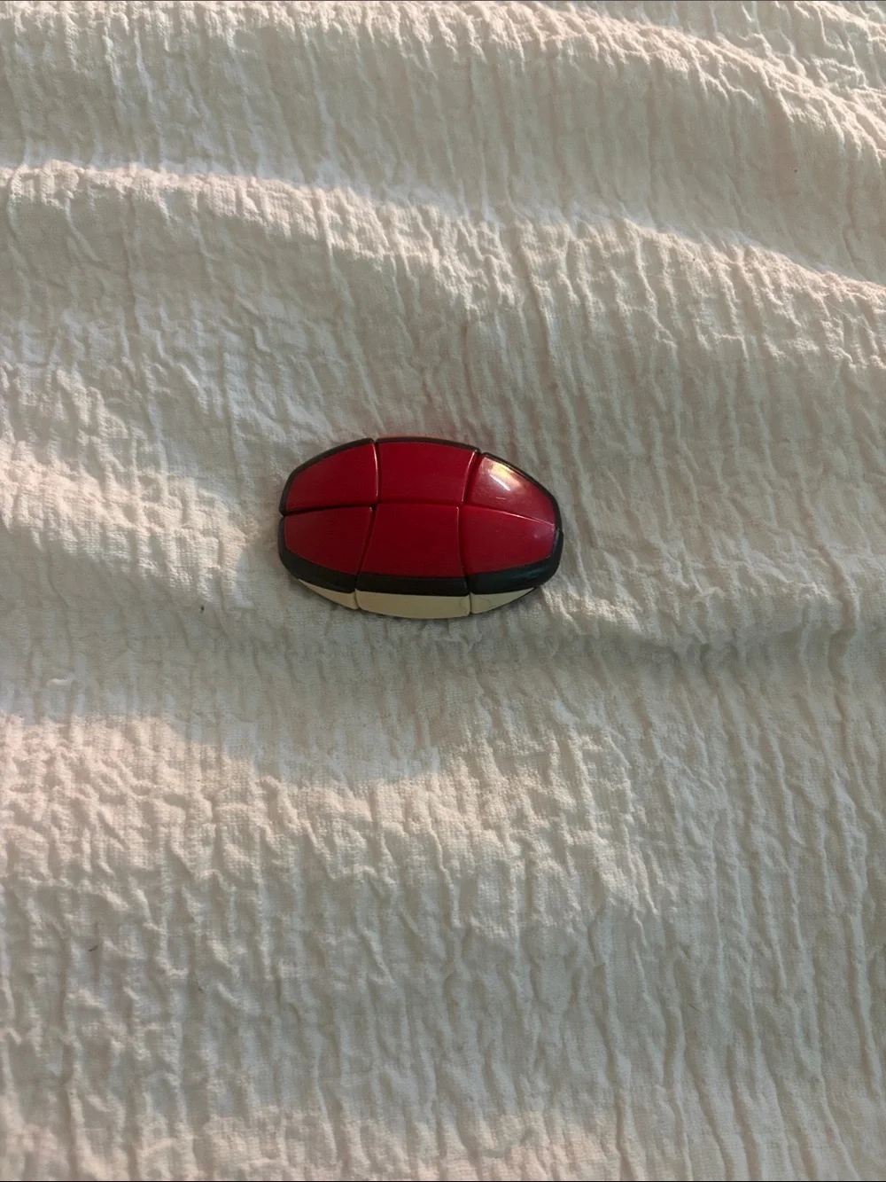 Red Mosaic Resin Brooch - Women's Accessory